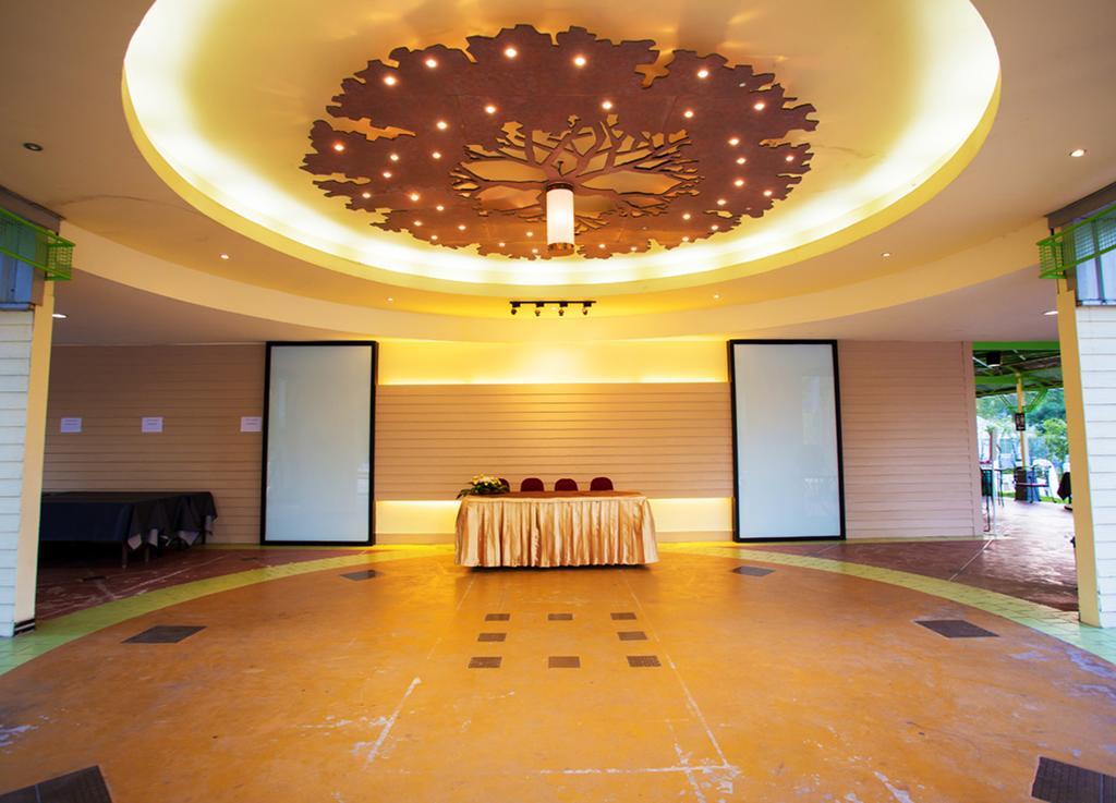 Brookside Valley Resort Rayong Dış mekan fotoğraf