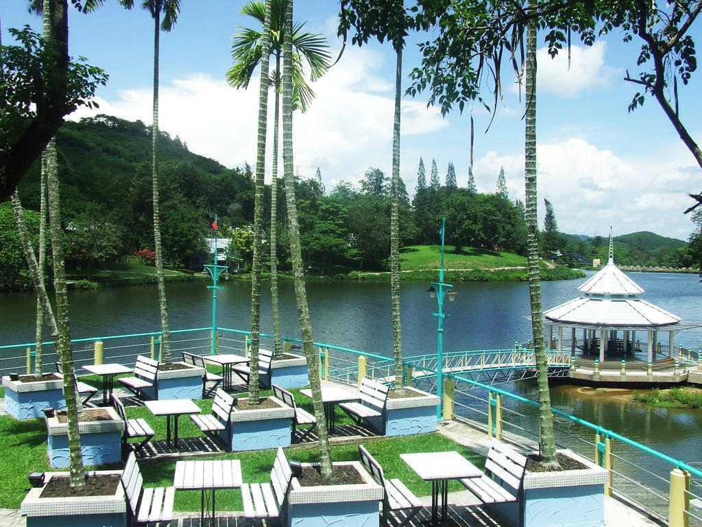 Brookside Valley Resort Rayong Dış mekan fotoğraf